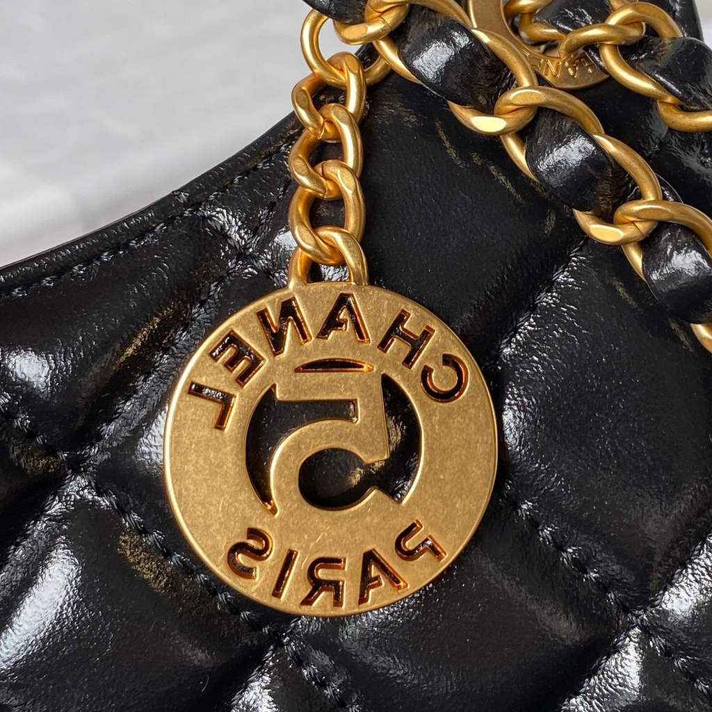 Chanel AS3690 Hobo Bag Shiny crumpled calfskin Black gold