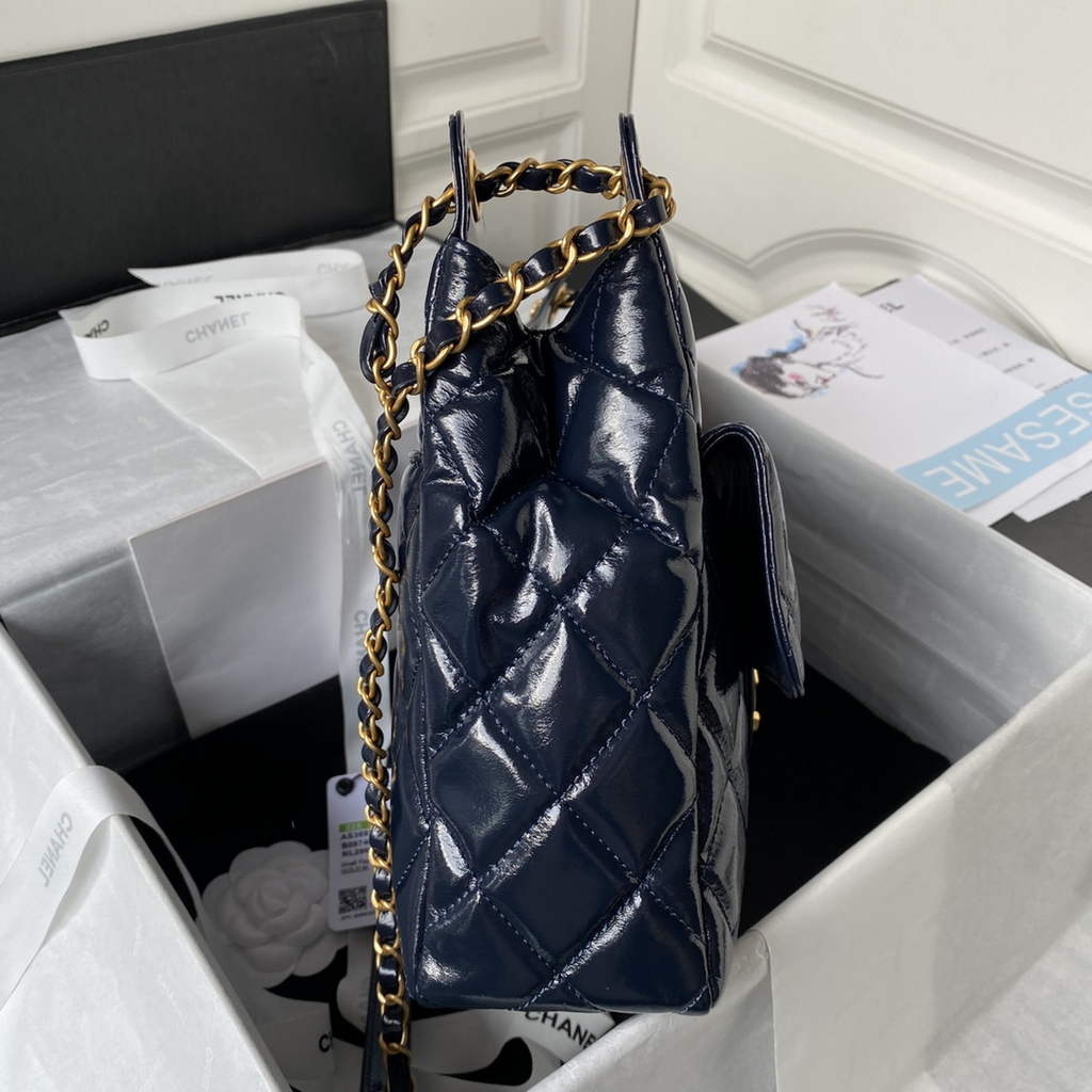 Chanel AS3693 Large Hobo Bag Shiny crumpled calfskin Navy Blue gold