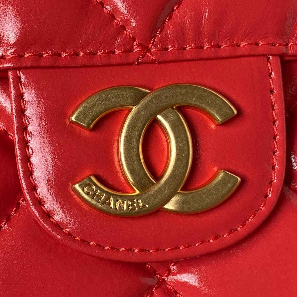 Chanel AS3693 Large Hobo Bag Shiny crumpled calfskin Red gold
