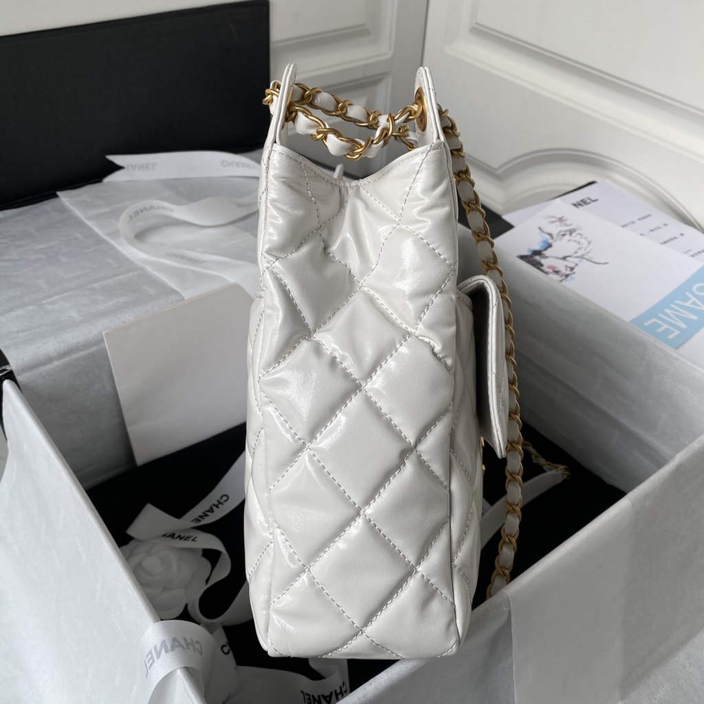 Chanel AS3693 Large Hobo Bag Shiny crumpled calfskin White gold