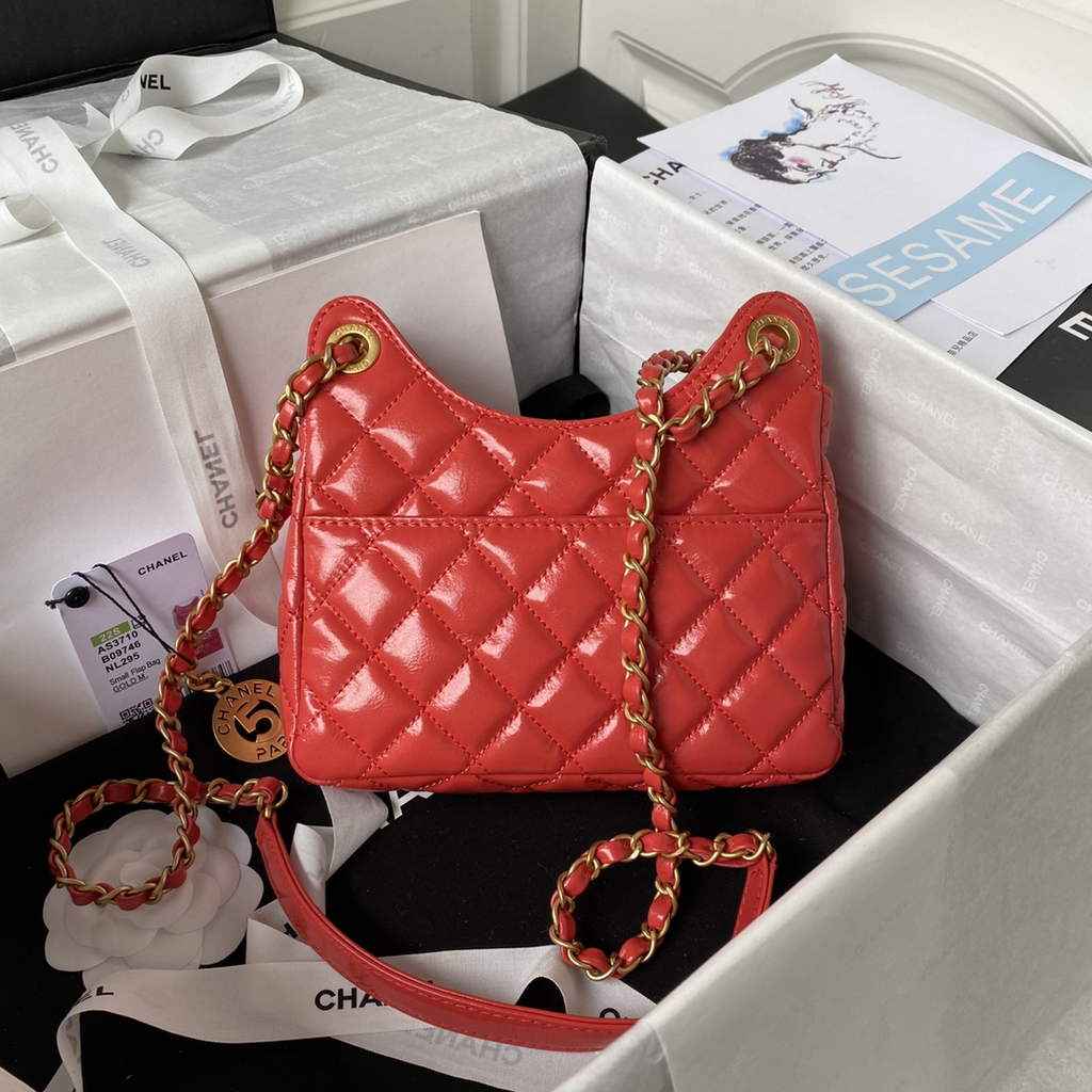 Chanel AS3710 Small Hobo Bag Shiny crumpled calfskin Red gold
