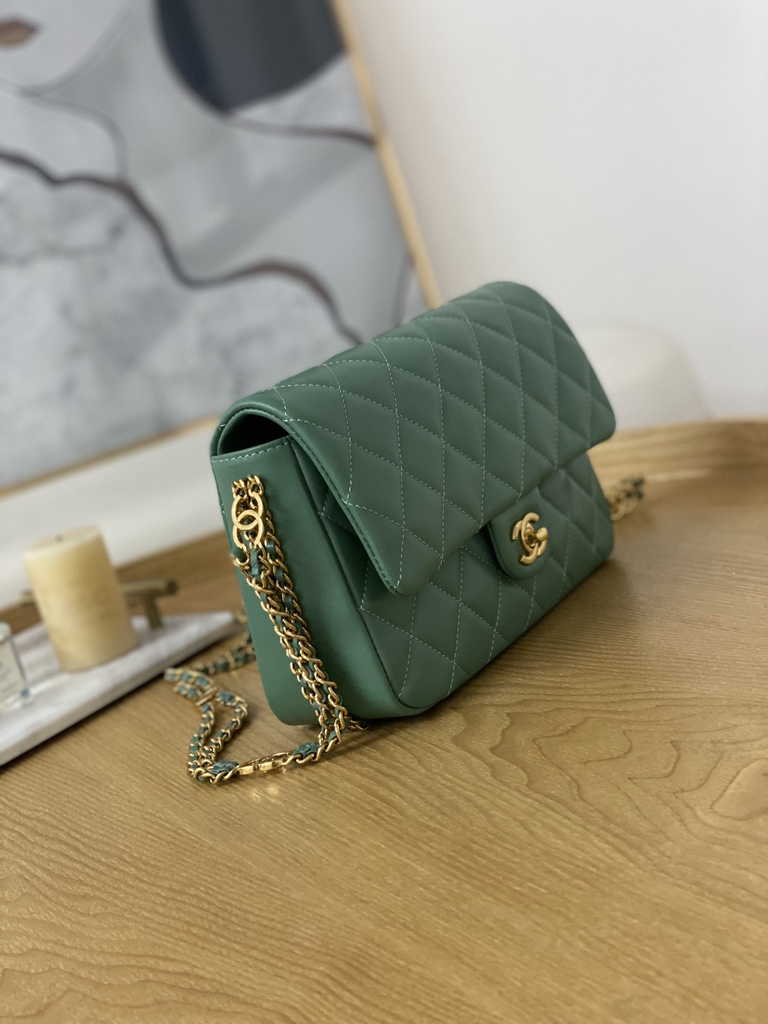 Chanel AS3777 Small flap bag Lambskin gold-tone metal Green