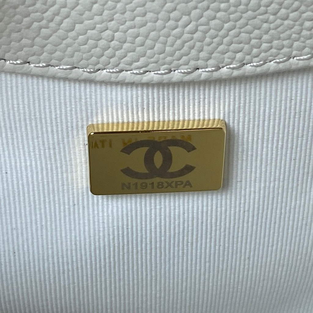 Chanel AS3867 Mini Messenger Bag Grained calfskin White