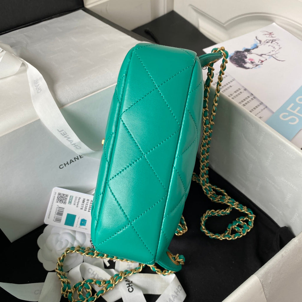 Chanel AS3884 Small Flap bag Lambskin gold-tone metal Green