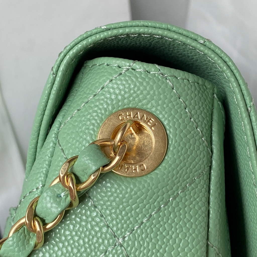 Chanel AS3919 Small Messenger Bag Grained calfskin Green