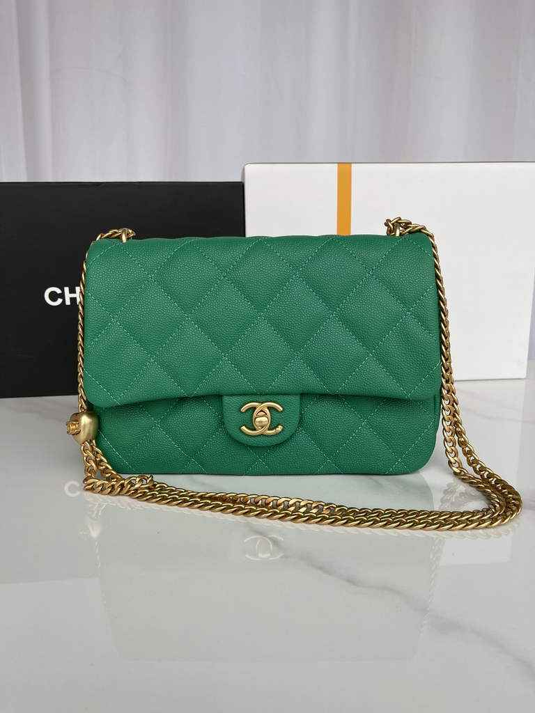 Chanel AS3921 Small Flap Bag Grained Calfskin Gold-Tone Metal Green