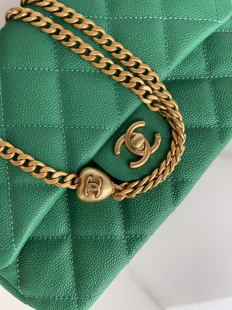 Chanel AS3921 Small Flap Bag Grained Calfskin Gold-Tone Metal Green