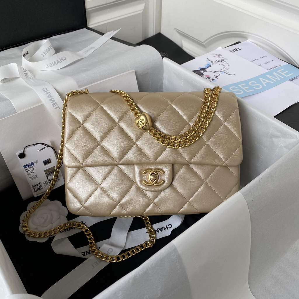 Chanel AS3921 Small Flap Bag Grained Calfskin Gold-Tone Metal Gold