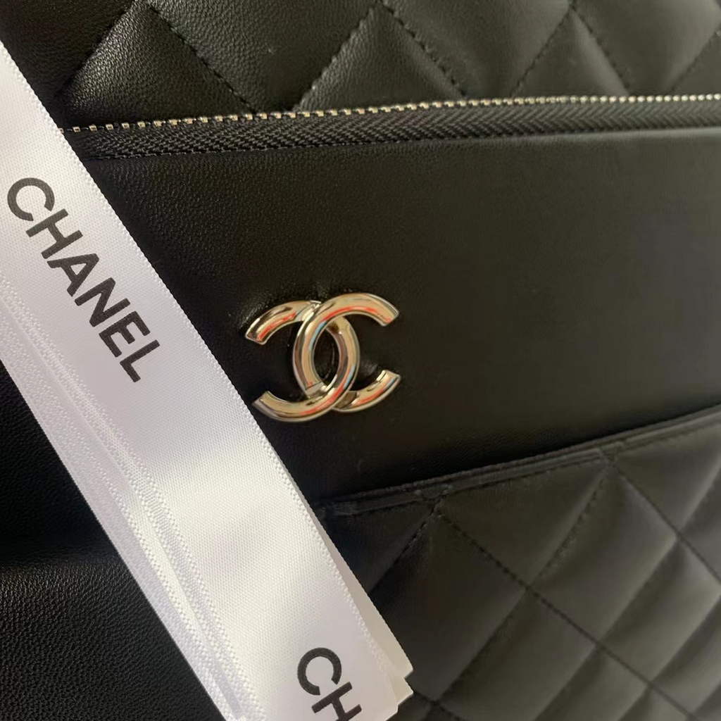 Chanel AS3928 Large Shopping Bag Lambskin In Black