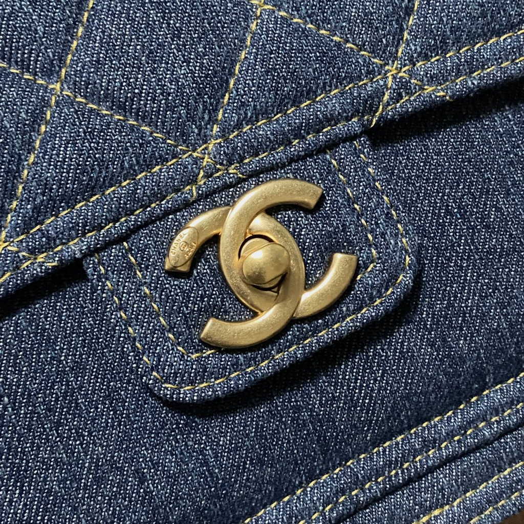 Chanel AS3932 Flap Bag Lambskin Denim blue