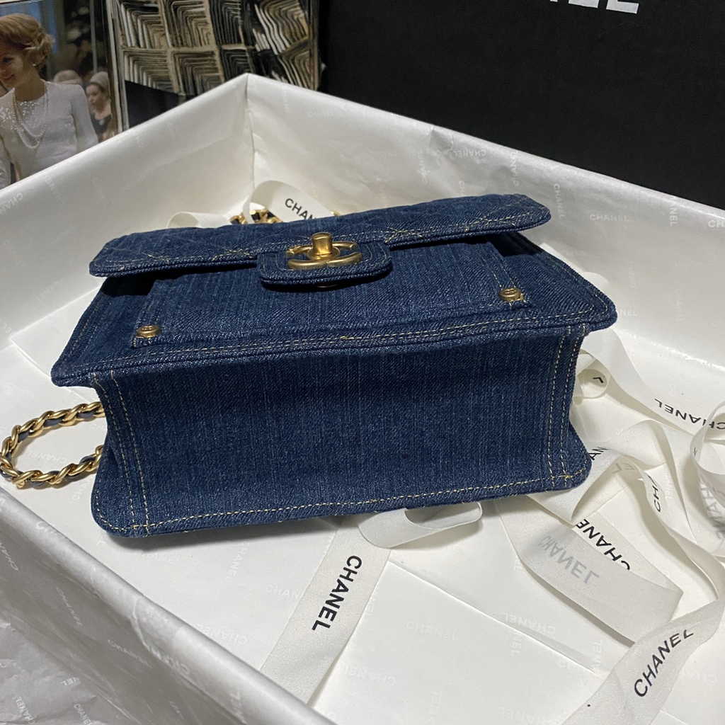 Chanel AS3932 Flap Bag Lambskin Denim blue