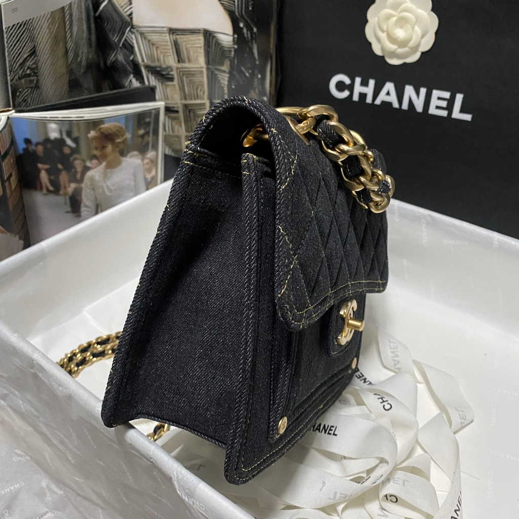 Chanel AS3932 Flap Bag Lambskin Denim black