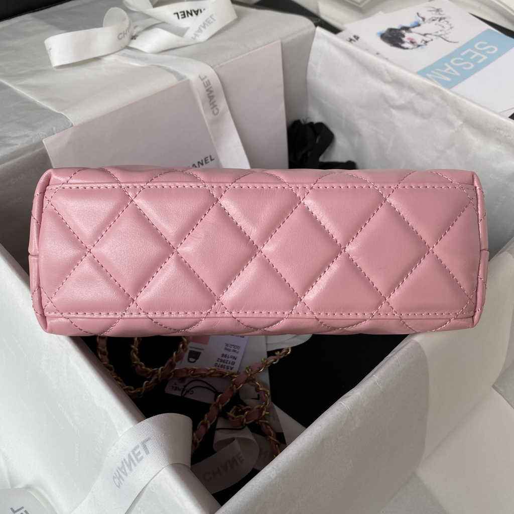 Chanel AS3970 Flap bag Lambskin gold-tone metal Pink