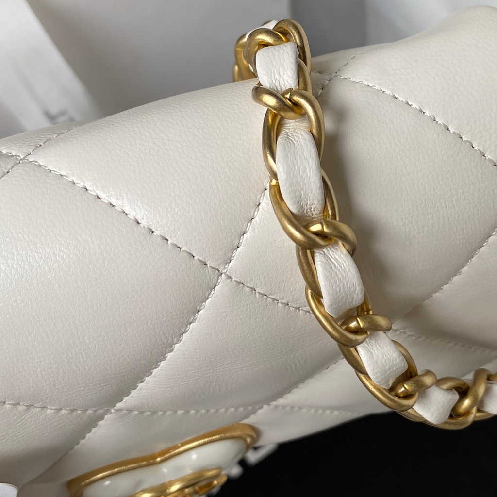 Chanel AS3979 Mini flap bag Lambskin gold-tone metal white