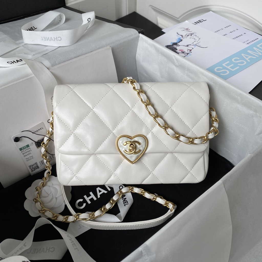 Chanel AS3986 Small flap bag Lambskin gold-tone metal White