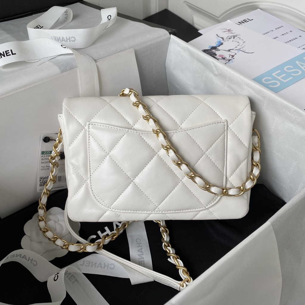 Chanel AS3986 Small flap bag Lambskin gold-tone metal White