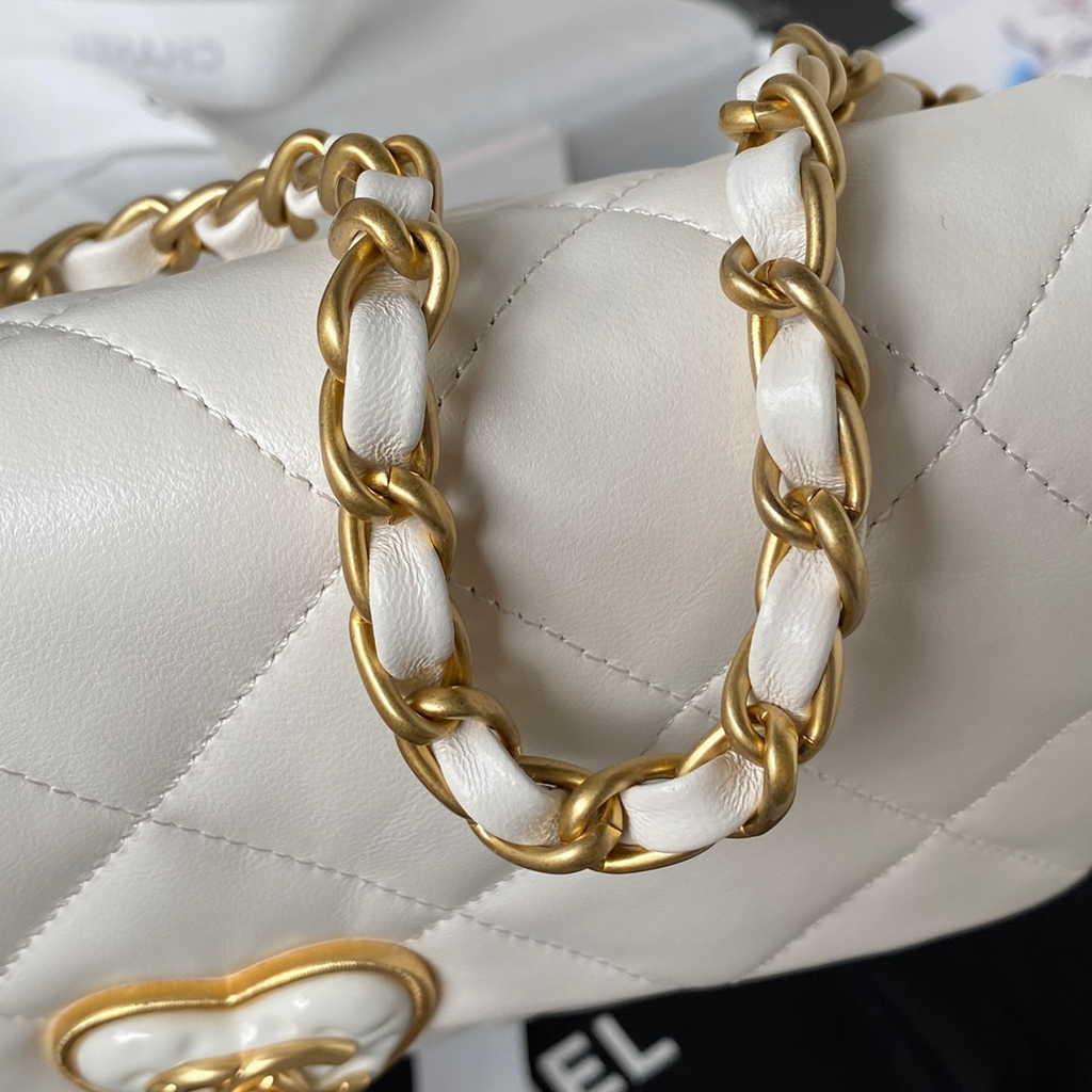 Chanel AS3986 Small flap bag Lambskin gold-tone metal White
