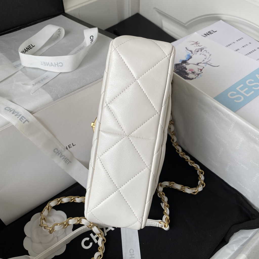 Chanel AS3986 Small flap bag Lambskin gold-tone metal White