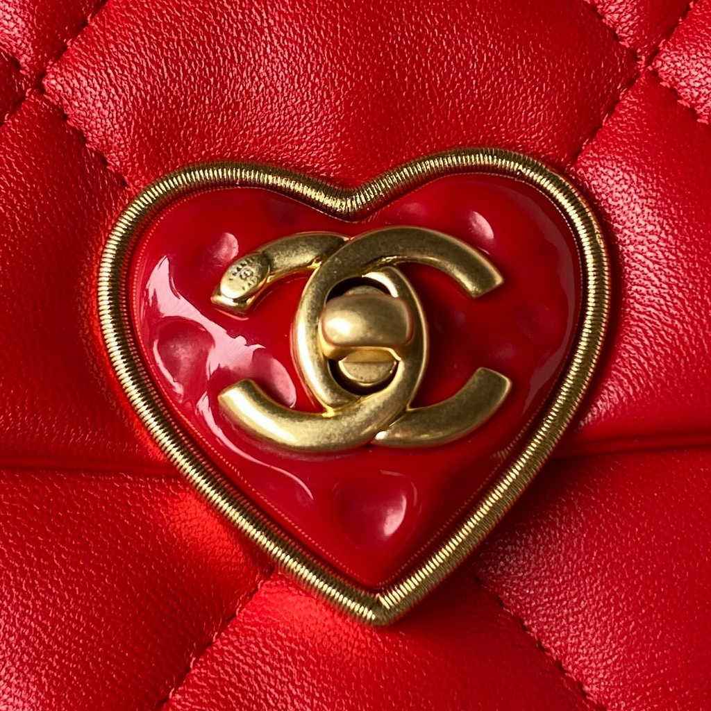 Chanel AS3986 Small flap bag Lambskin gold-tone metal Red