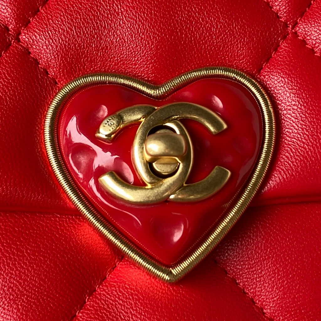 Chanel AS3986 Small flap bag Lambskin gold-tone metal Red