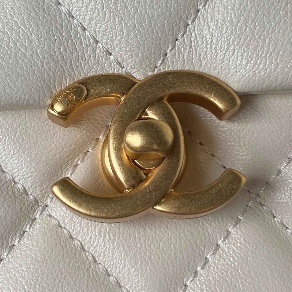 Chanel AS3994 Small Flap Bag Beige Lambskin Gold-tone metal