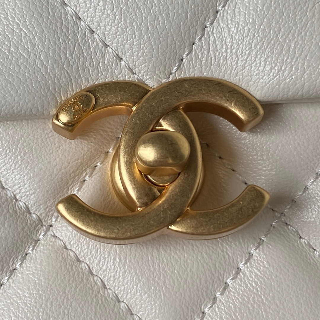 Chanel AS3994 Small Flap Bag Beige Lambskin Gold-tone metal
