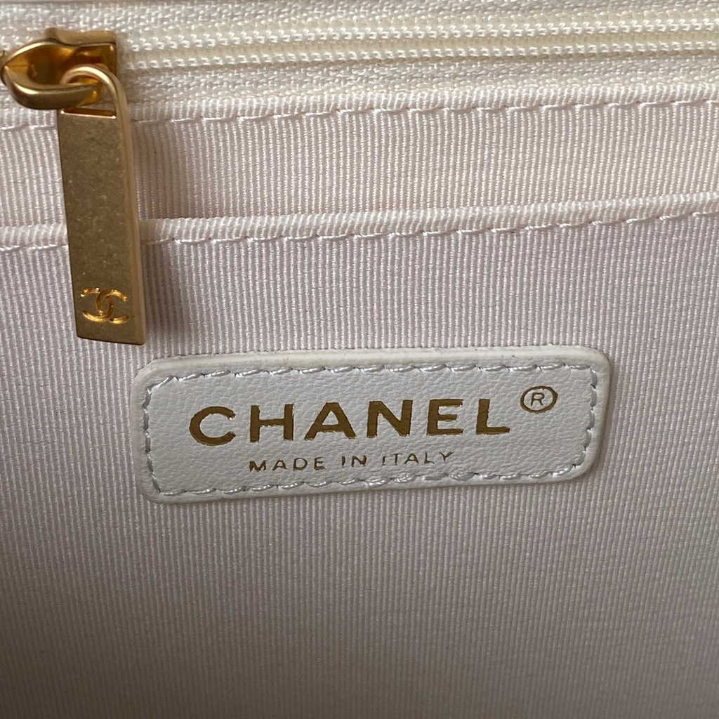 Chanel AS4031 Flap Bag Lambskin Beige
