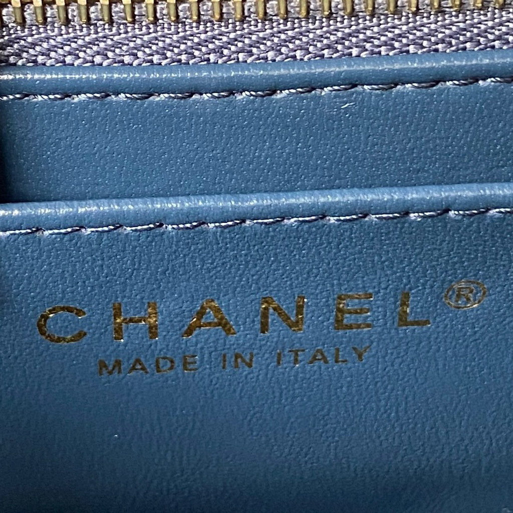 Chanel AS4041 Small Flap Bag Lambskin & Gold-Tone Metal Blue