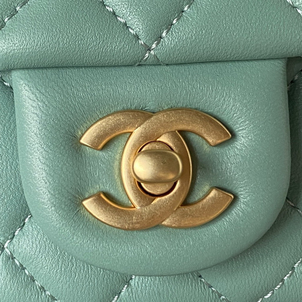 Chanel AS4041 Small Flap Bag Lambskin & Gold-Tone Metal Green