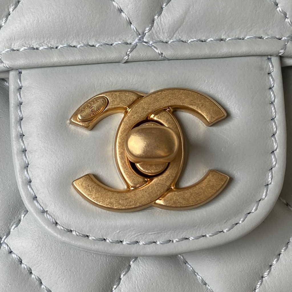 Chanel AS4051 Flap Bag Lambskin Gray