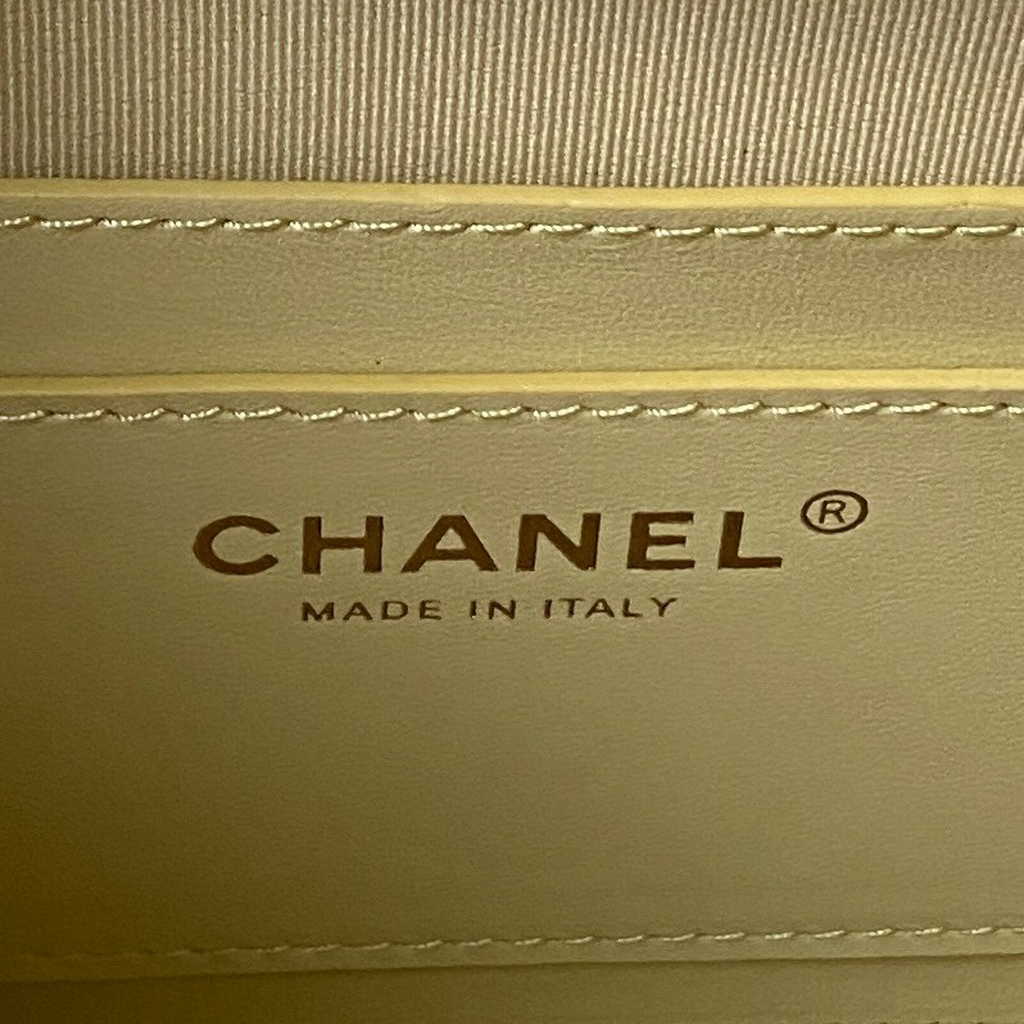 Chanel AS4058 Backpack Calfskin Gold-Tone Yellow