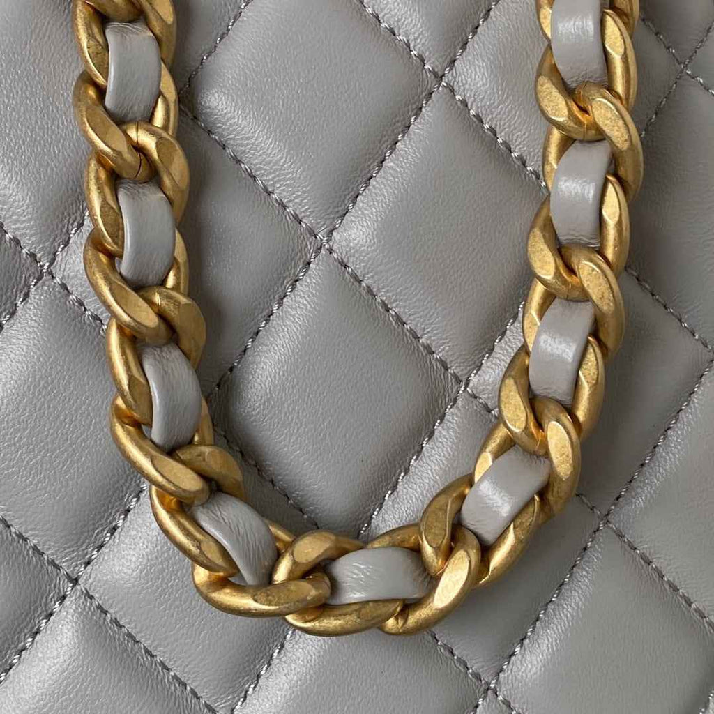Chanel AS4287 Large hobo bag Shiny crumpled lambskin gold-tone gray