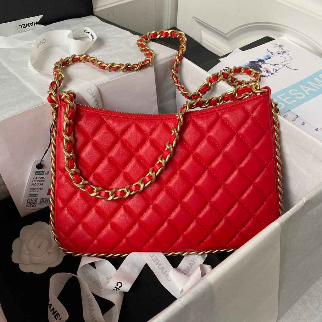 Chanel AS4287 Large hobo bag Shiny crumpled lambskin gold-tone Red