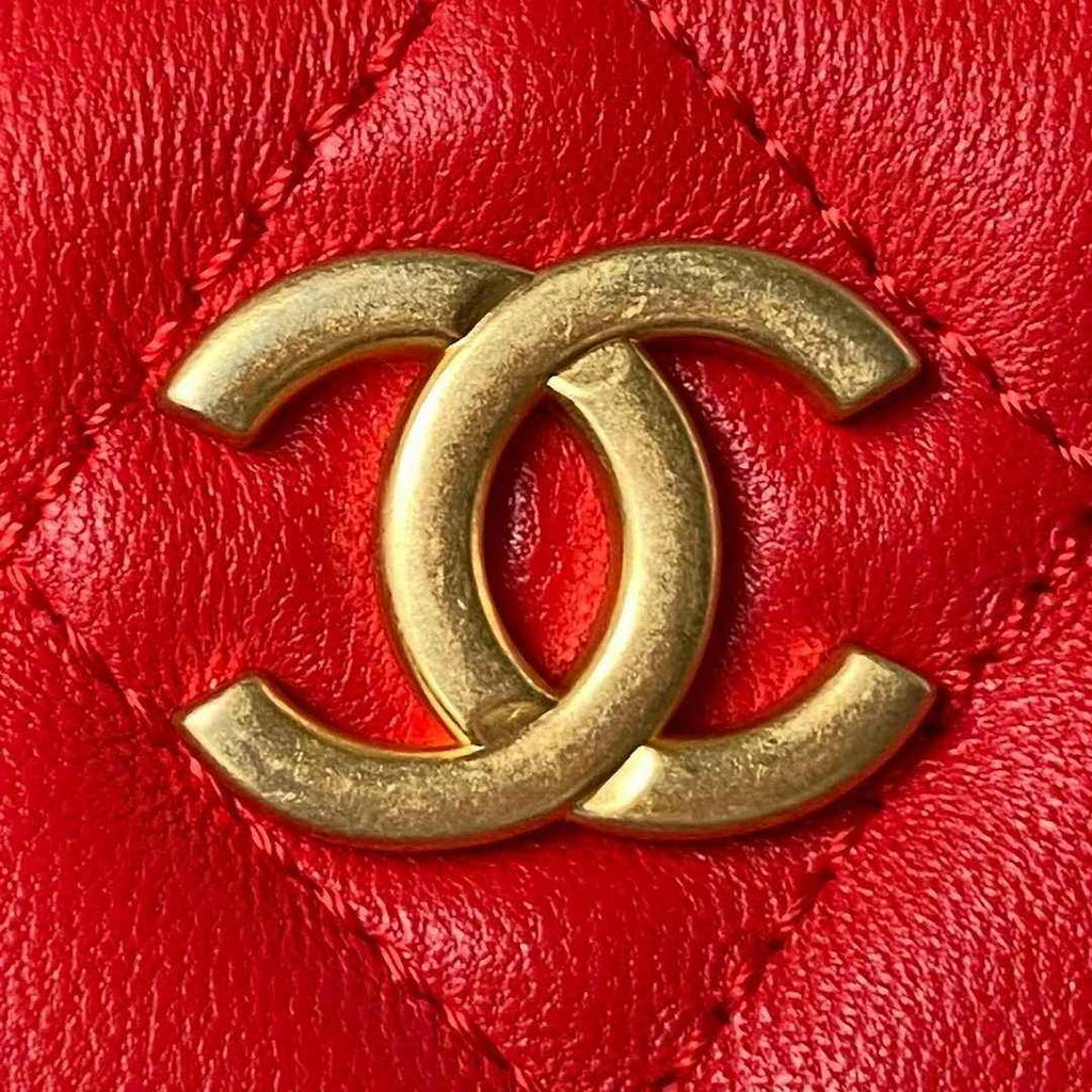 Chanel AS4287 Large hobo bag Shiny crumpled lambskin gold-tone Red