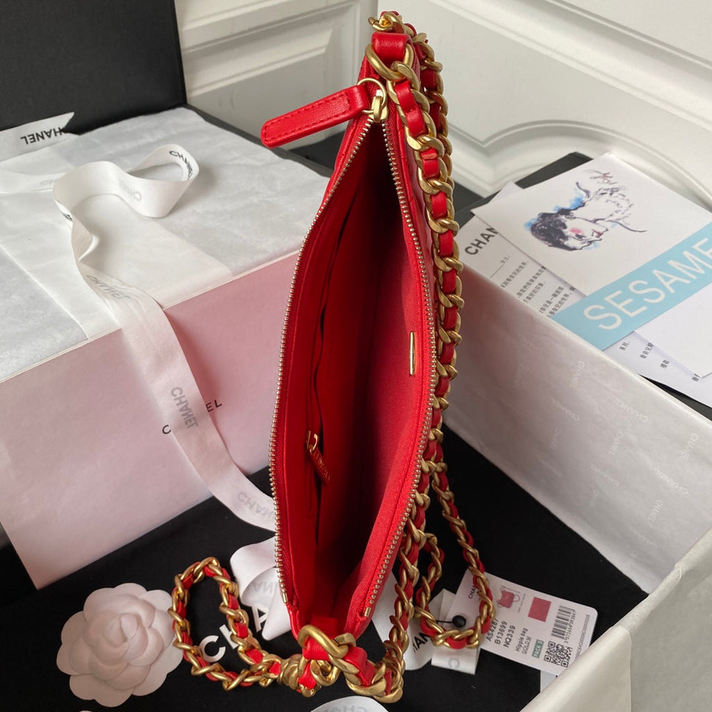 Chanel AS4287 Large hobo bag Shiny crumpled lambskin gold-tone Red