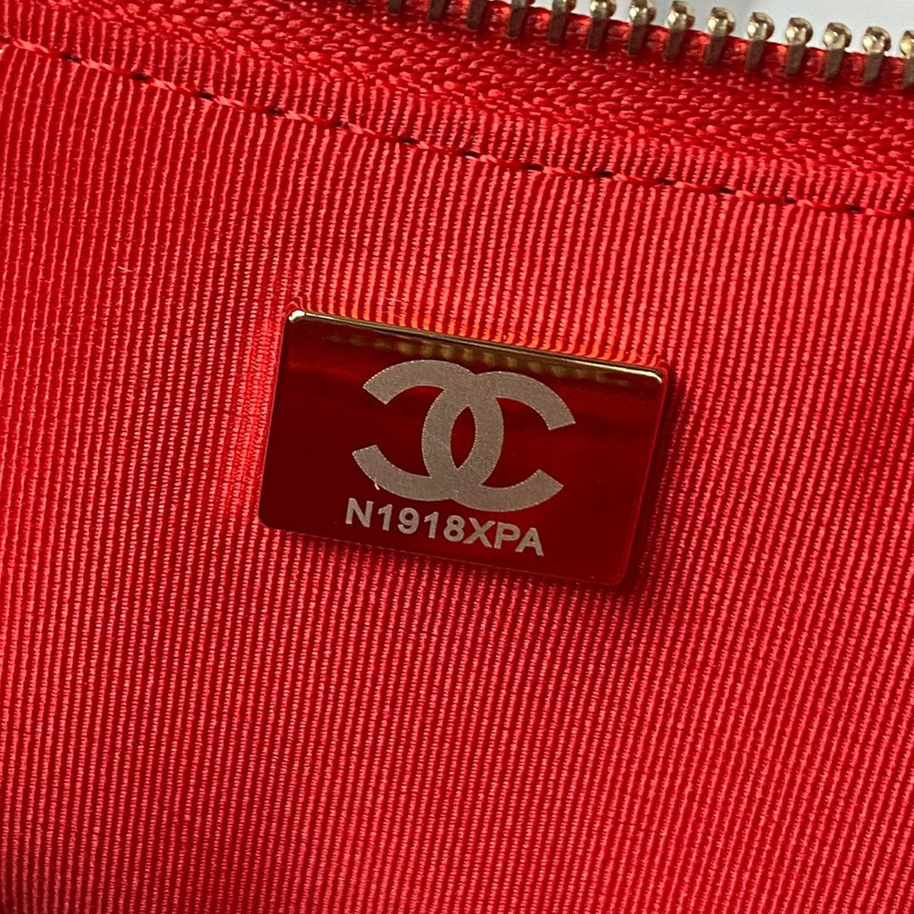 Chanel AS4287 Large hobo bag Shiny crumpled lambskin gold-tone Red