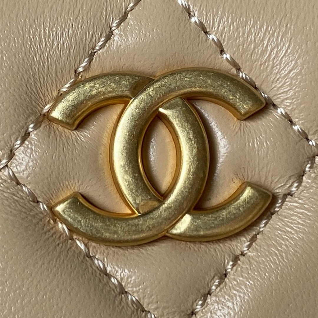 Chanel AS4287 Large hobo bag Shiny crumpled lambskin gold-tone apricot