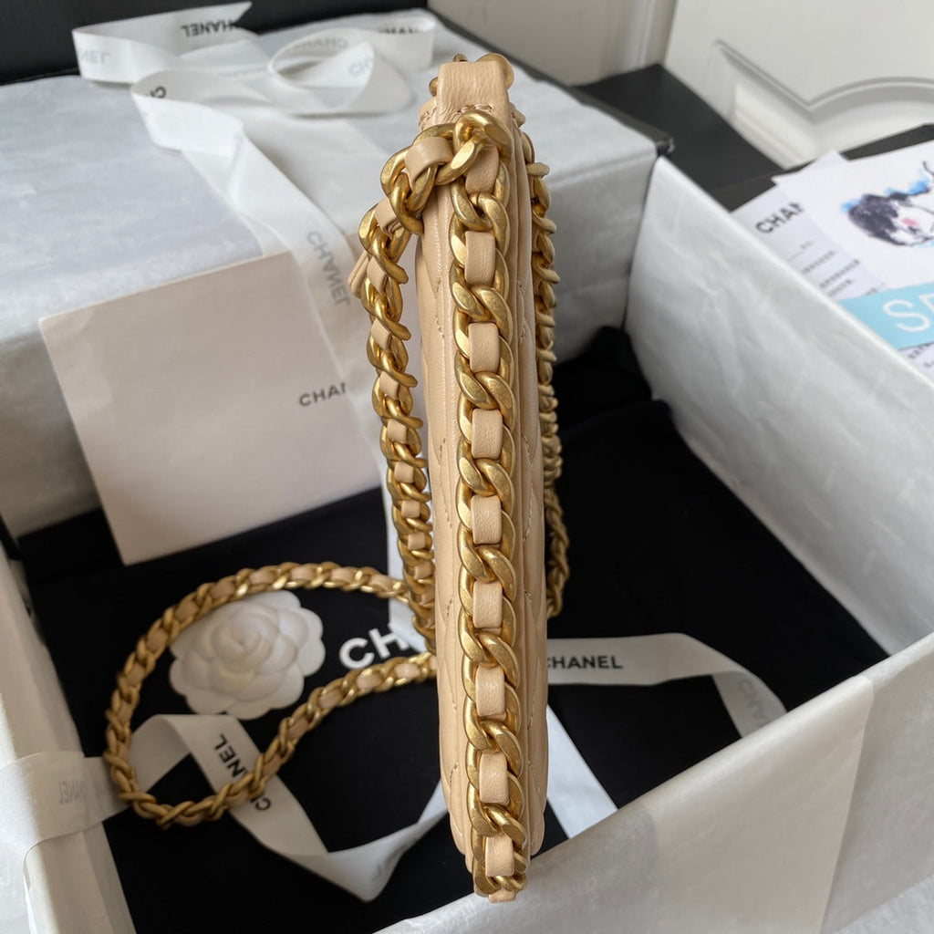 Chanel AS4287 Large hobo bag Shiny crumpled lambskin gold-tone apricot