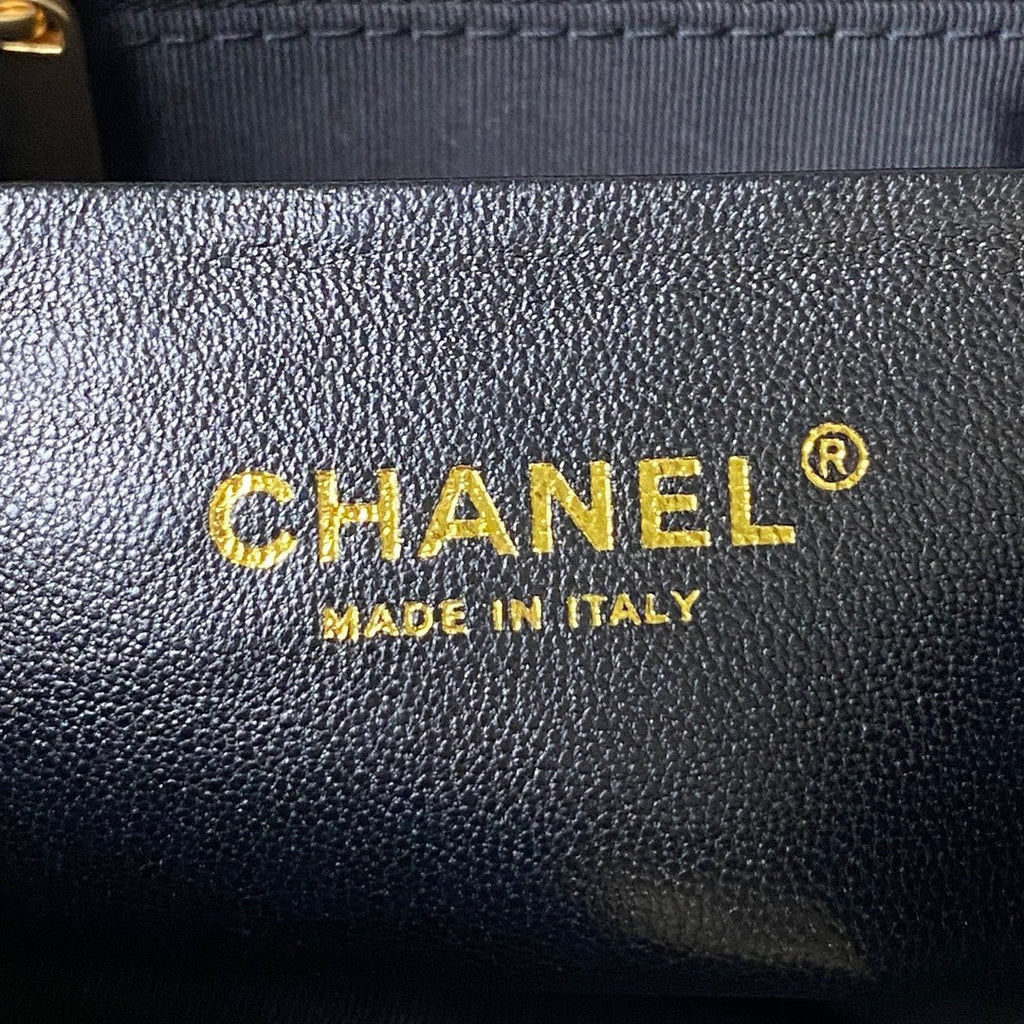 Chanel AS4287 Large hobo bag Shiny crumpled lambskin gold-tone Black
