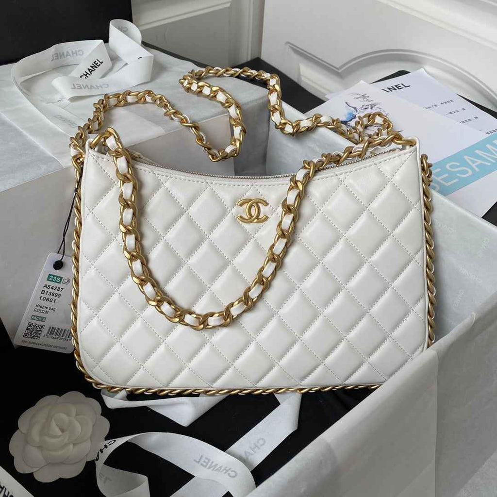 Chanel AS4287 Large hobo bag Shiny crumpled lambskin gold-tone Beige