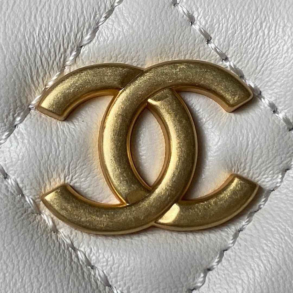 Chanel AS4287 Large hobo bag Shiny crumpled lambskin gold-tone Beige