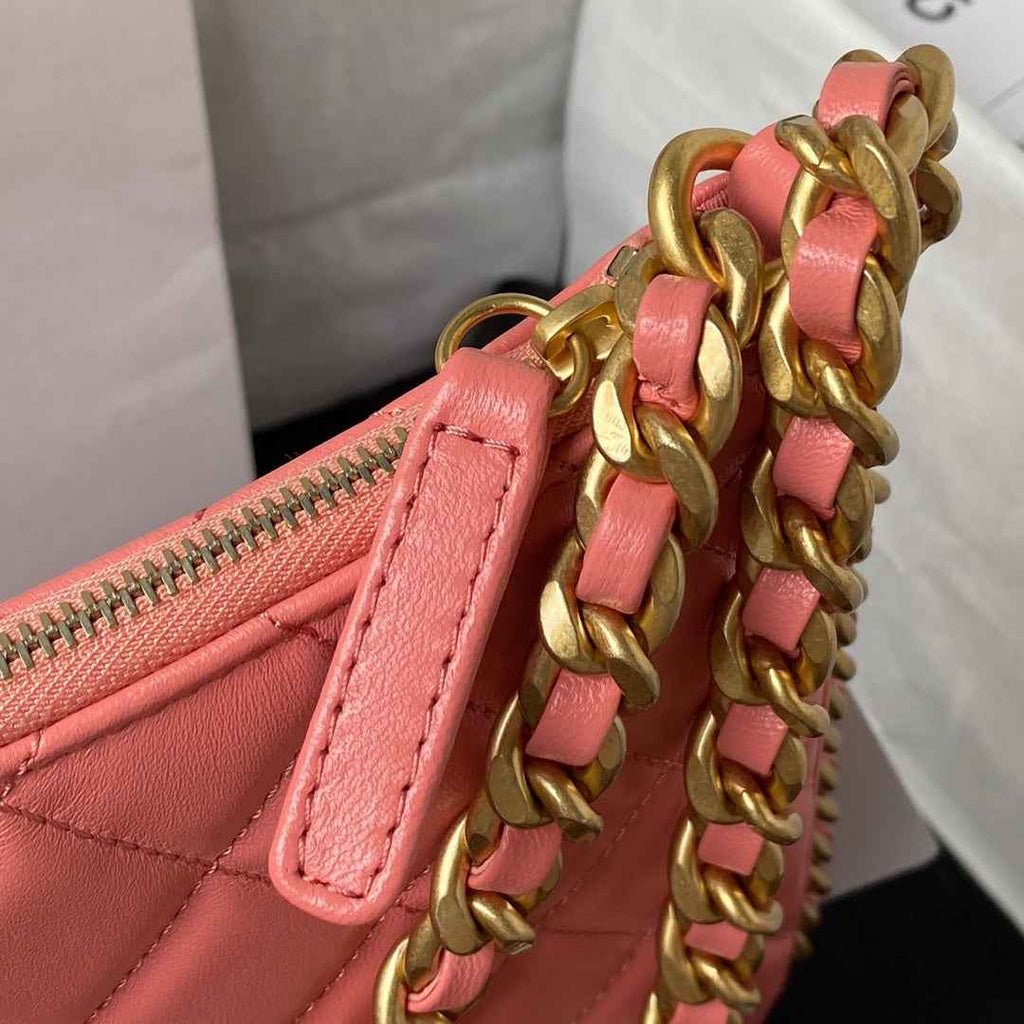 Chanel AS4287 Large hobo bag Shiny crumpled lambskin gold-tone Pink