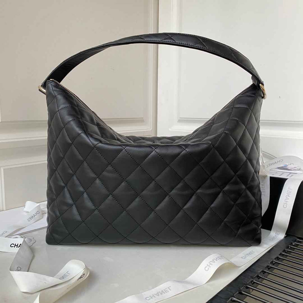 Chanel AS4339 Maxi hobo bag Calfskin Black