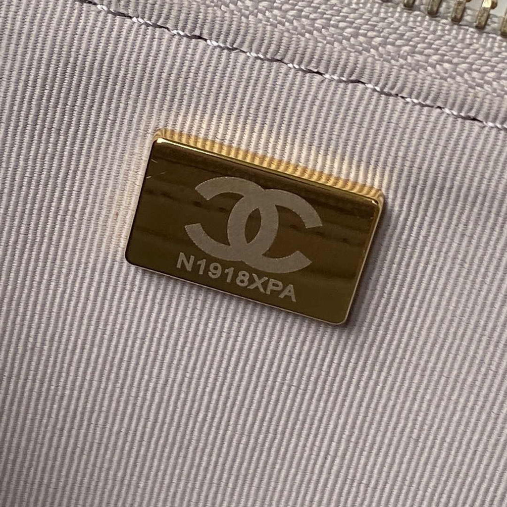 Chanel AS4368 Large hobo bag Shiny crumpled lambskin gold-tone Gray