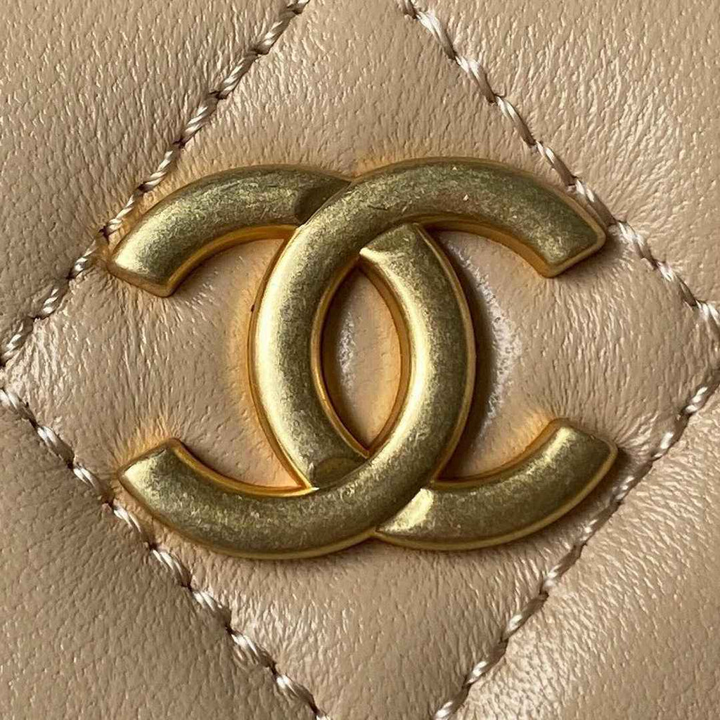 Chanel AS4368 Large hobo bag Shiny crumpled lambskin gold-tone Apricot