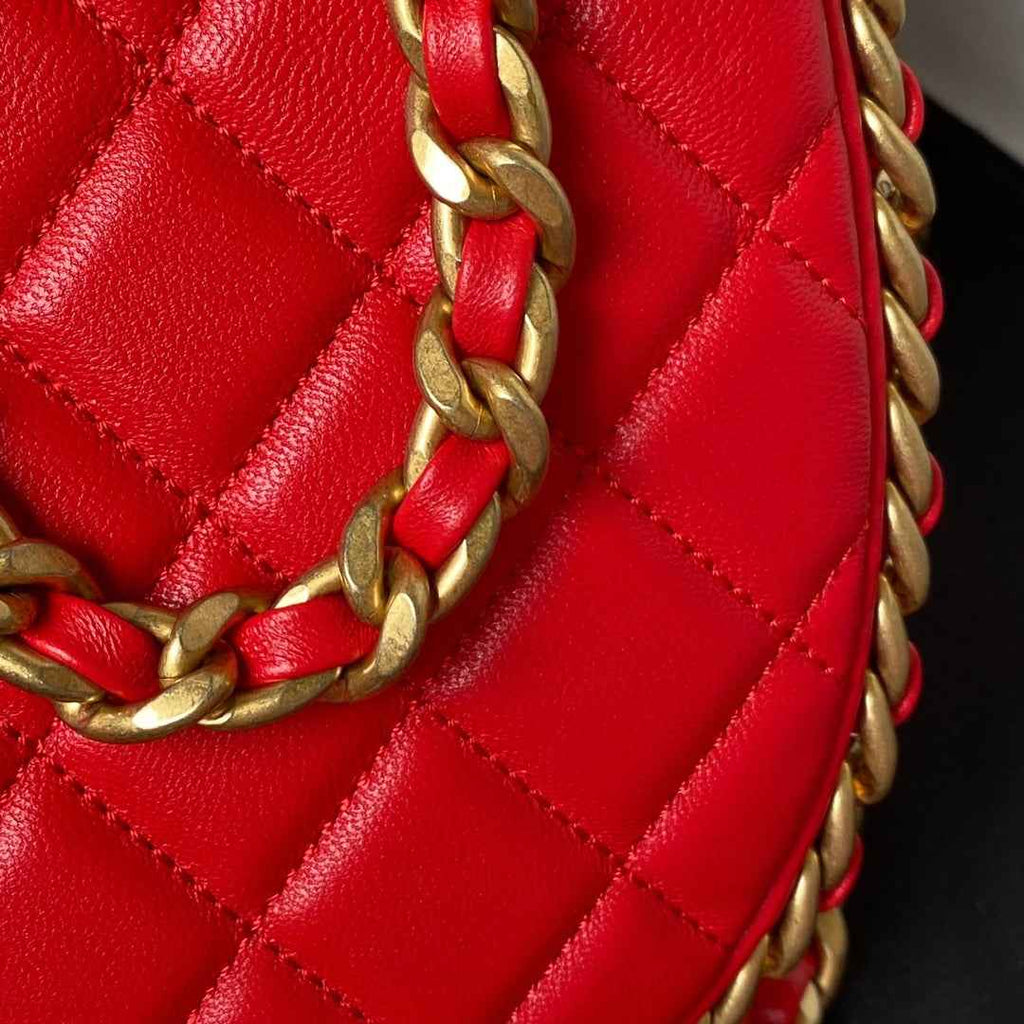 Chanel AS4368 Large hobo bag Shiny crumpled lambskin gold-tone Red