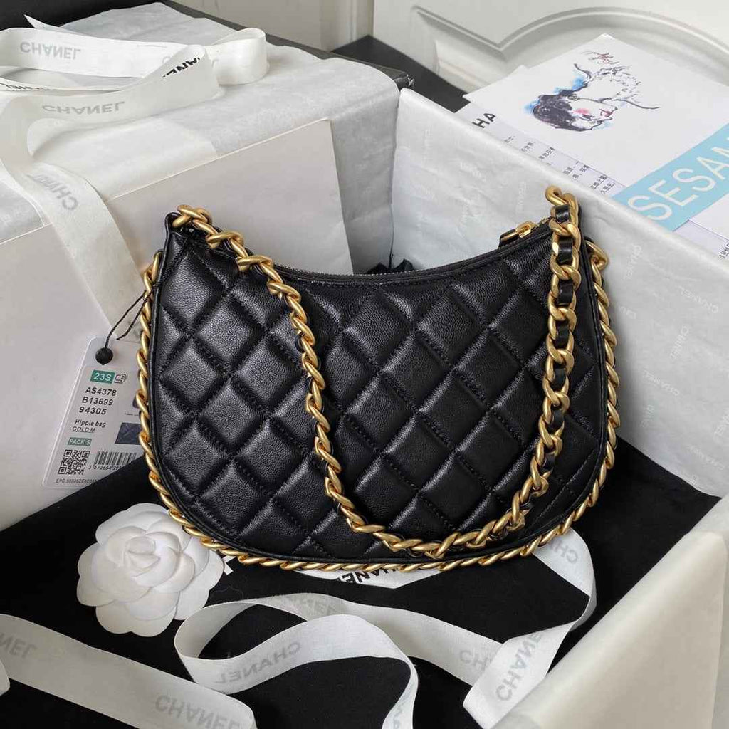 Chanel AS4378 Hobo handbag Shiny crumpled Black Lambskin gold-tone