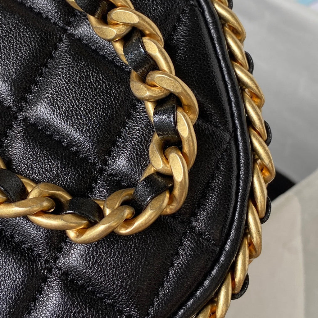 Chanel AS4378 Hobo handbag Shiny crumpled Black Lambskin gold-tone