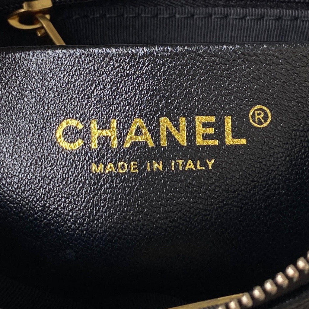 Chanel AS4378 Hobo handbag Shiny crumpled Black Lambskin gold-tone