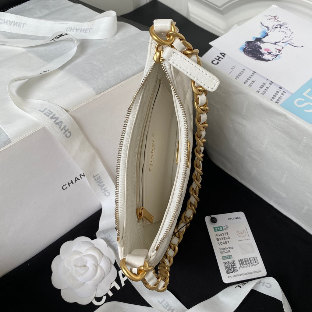 Chanel AS4378 Hobo handbag Shiny crumpled Beige Lambskin gold-tone